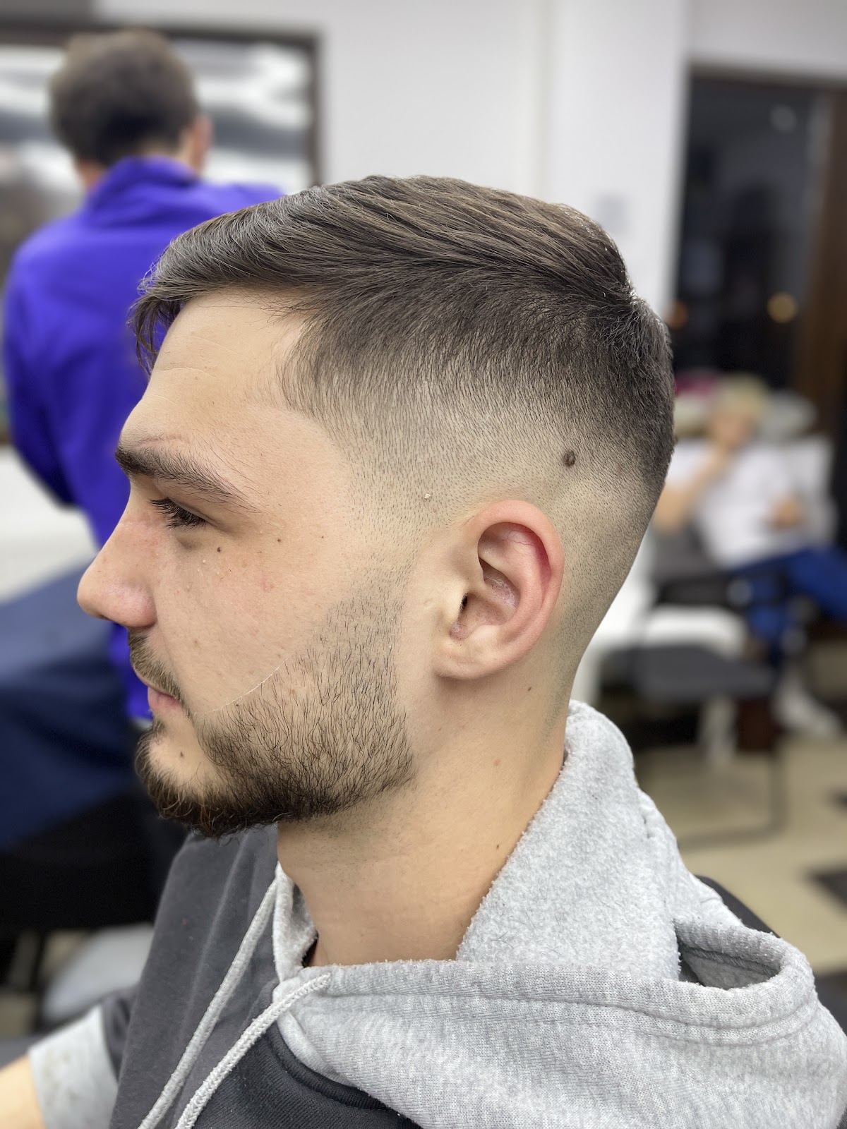 Frizerie Popesti Leordeni - Hugo Barber